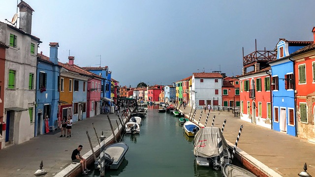 Free Canal Italy photo and picture
