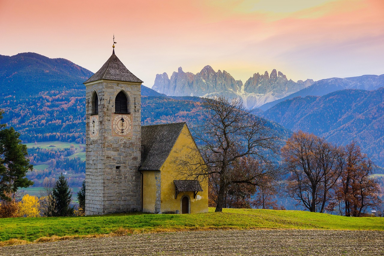 Church - free online jigsaw puzzle photo