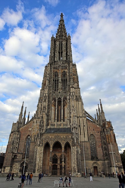 Ulm, Ulm Minster, Igreja, Construção