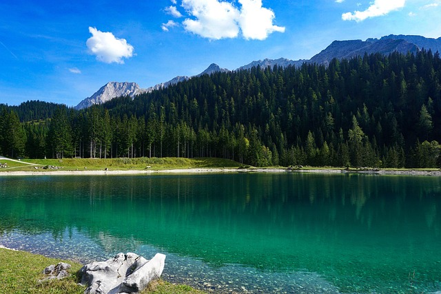 Free Mountain Lake photo and picture