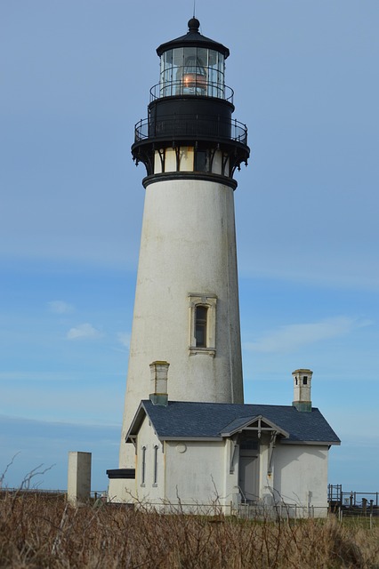 Free Lighthouse Yaquina photo and picture