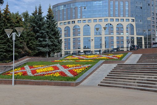 Город, Здание, Улица, Фонарь, Клумба