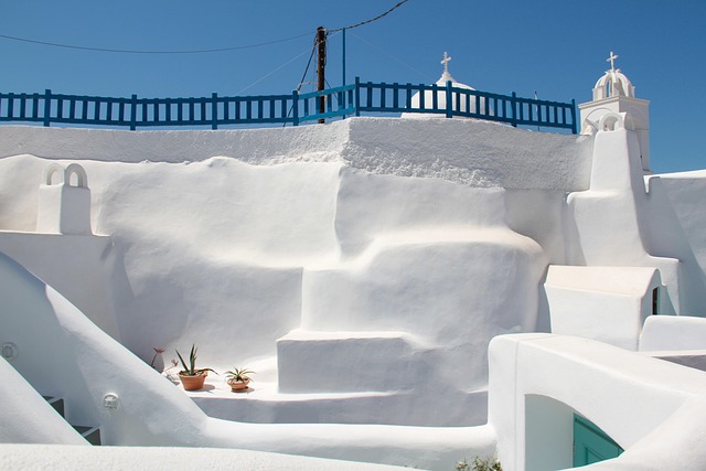 Akrotiri, santorini, blue and white — photo by Pat_Photographies