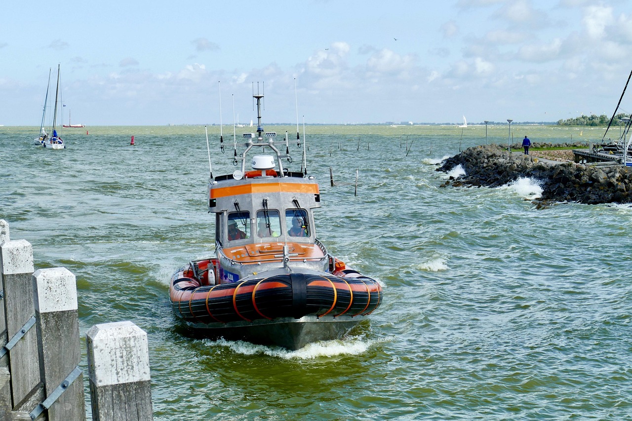 200+ Free Lifeboat & Boat Images - Pixabay