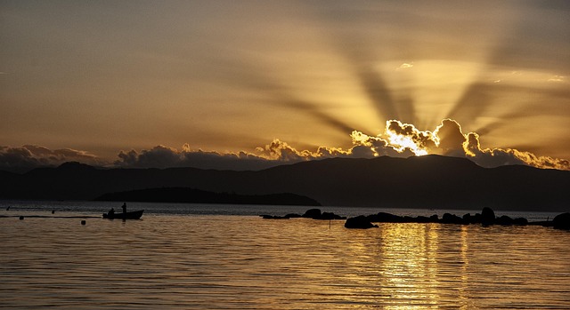 Free Sun Lake photo and picture