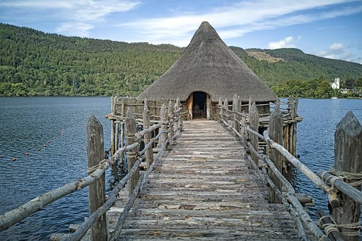 Crannog, Omkring Huset, Bunkebolig