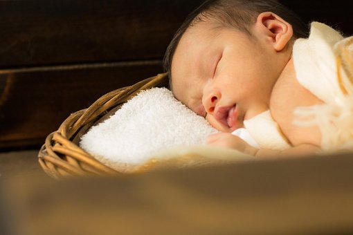 10 błędnych przekonań na temat karmienia piersią. Wiele kobiet wciąż wierzy, że to prawda