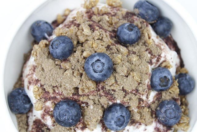 granola, breakfast, blueberry