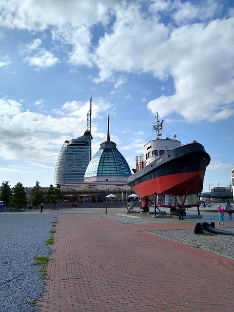 Free Ship Boat photo and picture