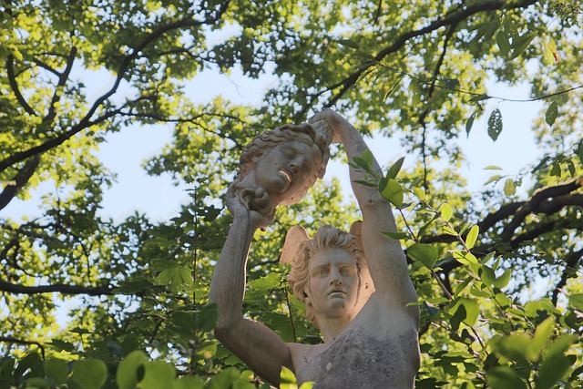 Free Sculpture Statue photo and picture