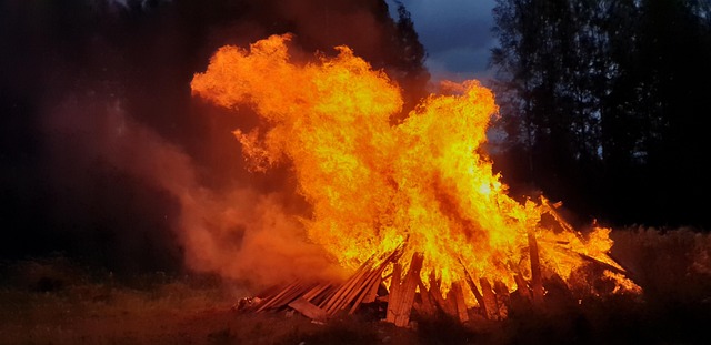Free Midsummer Fire photo and picture
