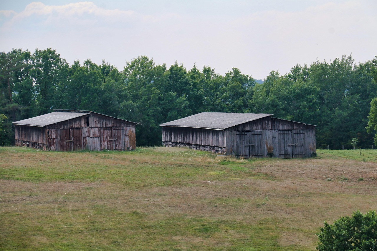 Barns - free online jigsaw puzzle photo