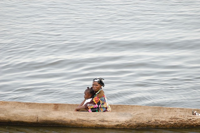 Free Boat Africa photo and picture