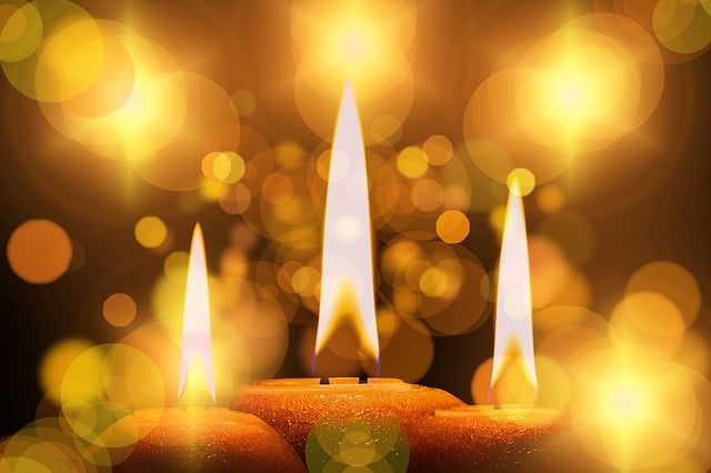Free candles light shining illustration