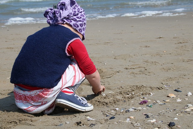 Kind, Strand, Schaaldieren, Zand