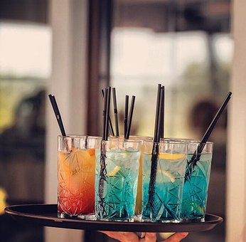cocktail-4474322__340.jpg