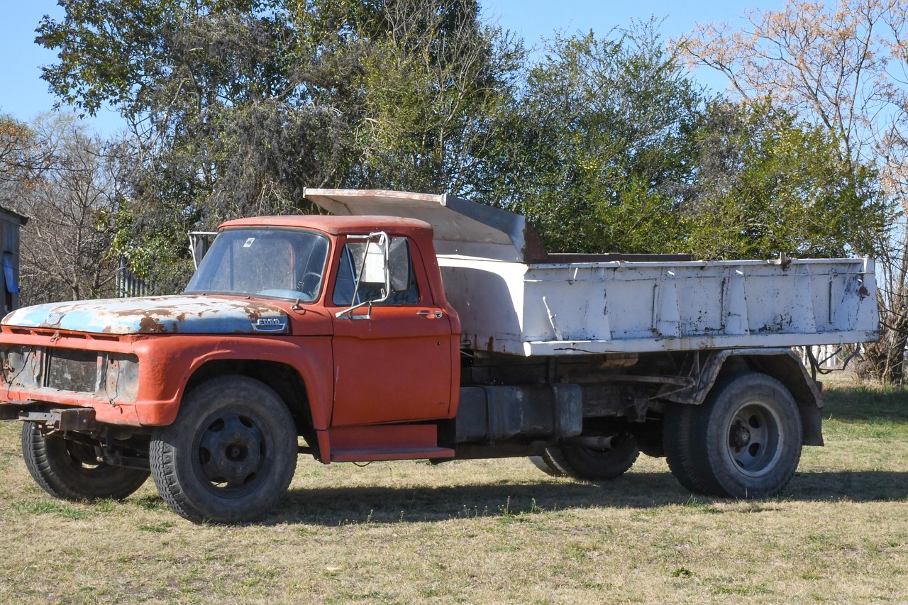 Truck - free online jigsaw puzzle photo