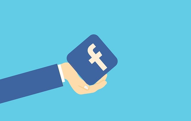 Facebook, Medios De Comunicación Social