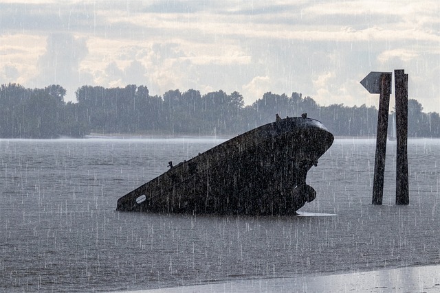 Download free HD stock image of Elbe Wreck Free Elbe Wreck photo and picture