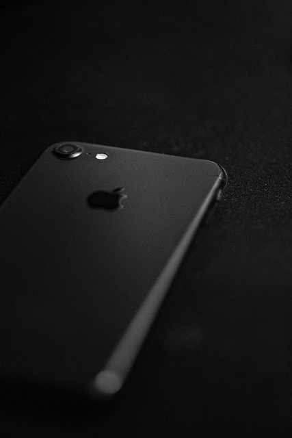 Free Iphone Technology photo and picture