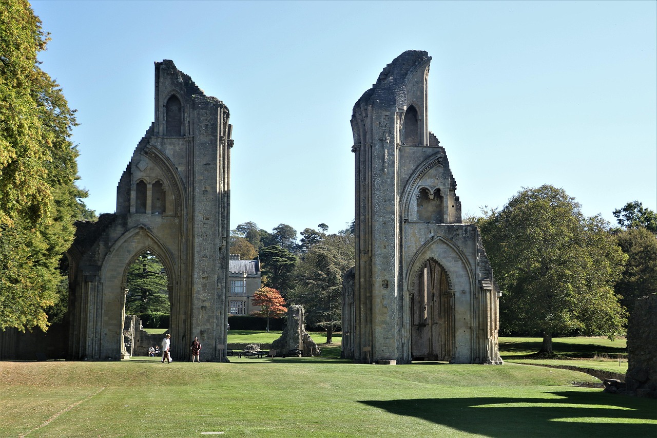 Historic Building - free online jigsaw puzzle photo