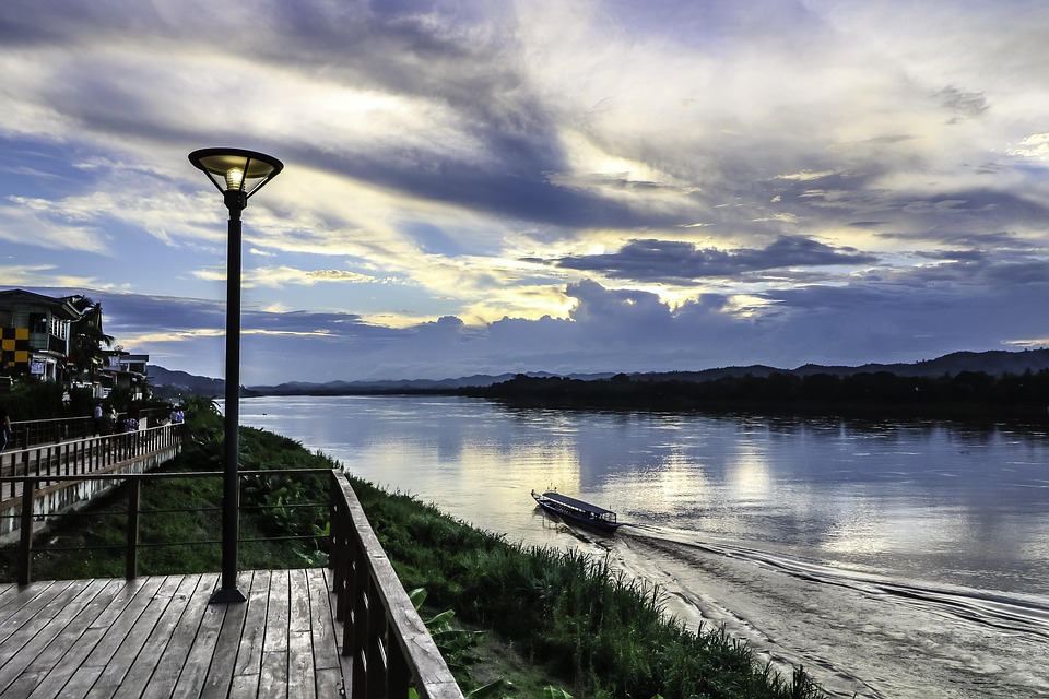 sunset-4509767_960_720.jpg