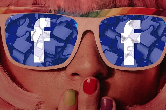 Free girl glasses facebook illustration