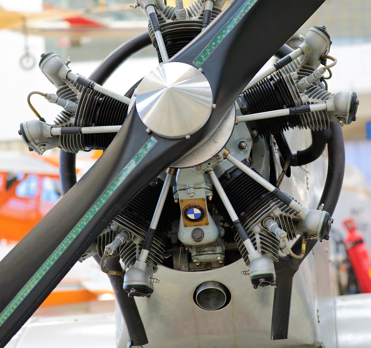 Engine - free online jigsaw puzzle photo