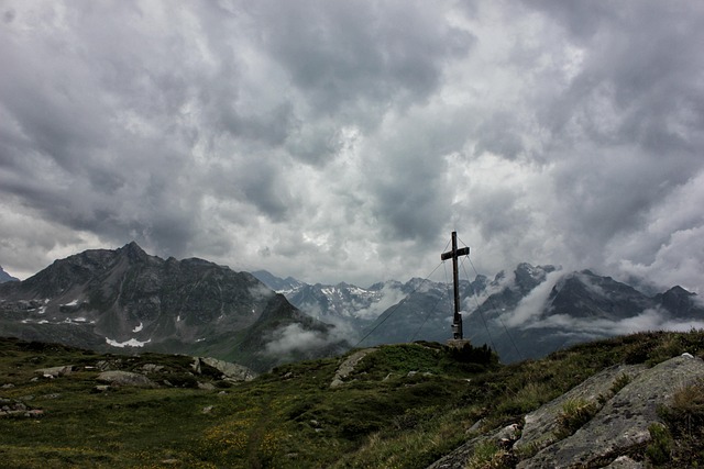Free Mountains Summit photo and picture