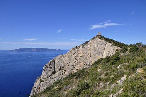 Free Tuscany Rock photo and picture
