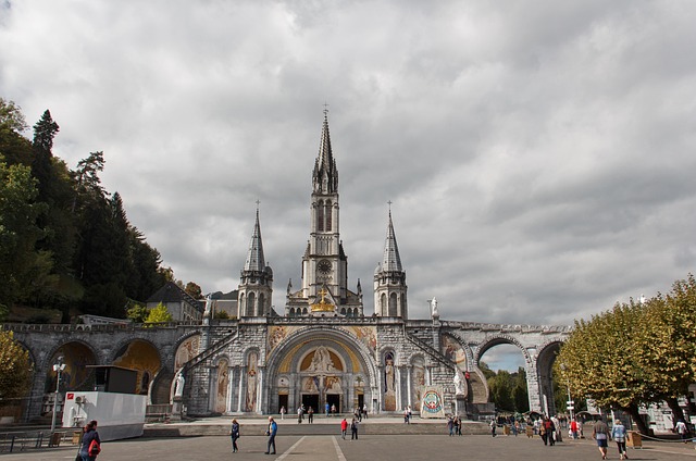 Free Pilgrimage Church Lourdes photo and picture