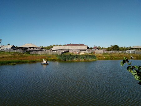 Free Village Lake photo and picture