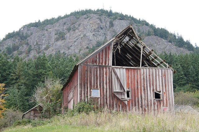 Free Barn Mount Erie photo and picture