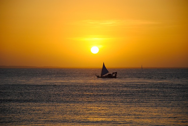 Free Sun Boat photo and picture