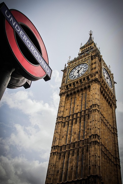 Big Ben, Londýn, Metro, Nápis V Barvě