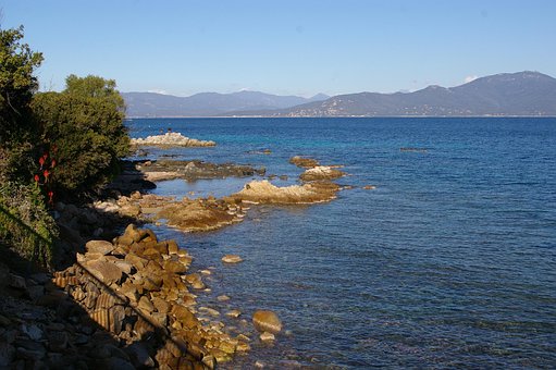 Free Corsican Sea photo and picture