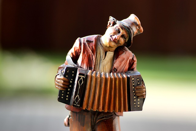 wooden figure, carved, wood, street musicians, figure, carving, art, decoration, musician, accordion, deco, antique, craft, decor, street musician, make music, street music, music, song, accordion, accordion, accordion, accordion, accordion
