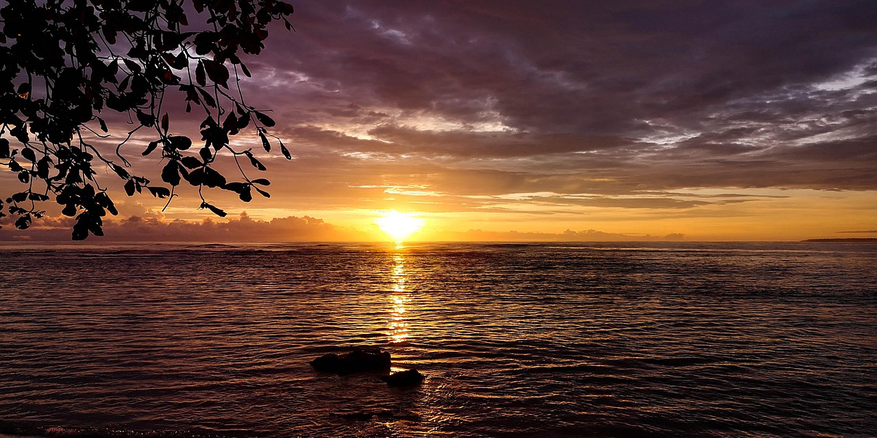 Wallpaper Bagus Matahari Terbit