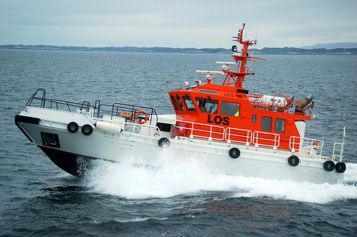 Free Ship Pilot photo and picture