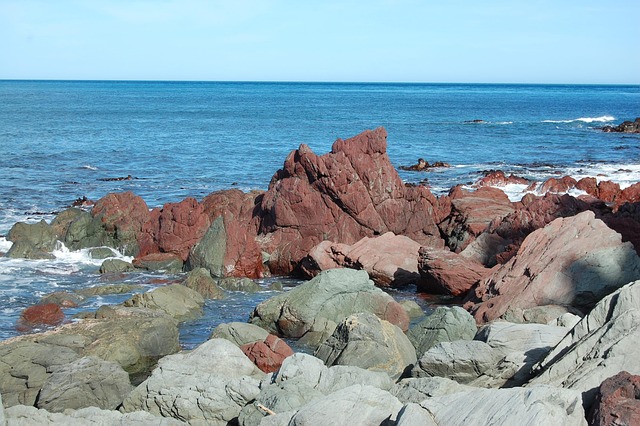 Free Red Rock New Zealand photo and picture