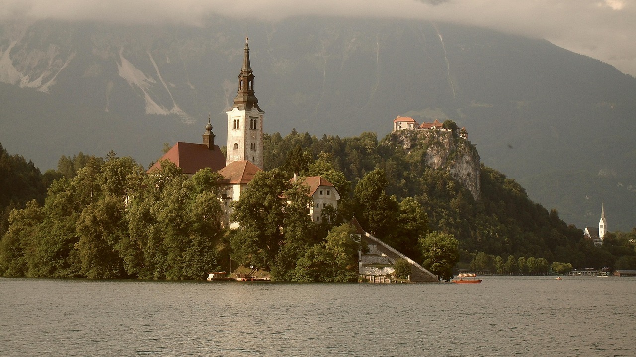 Bled - free online jigsaw puzzle photo