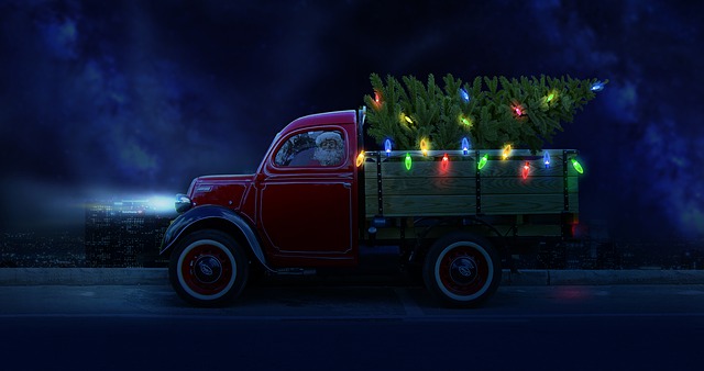 Free christmas tree truck illustration