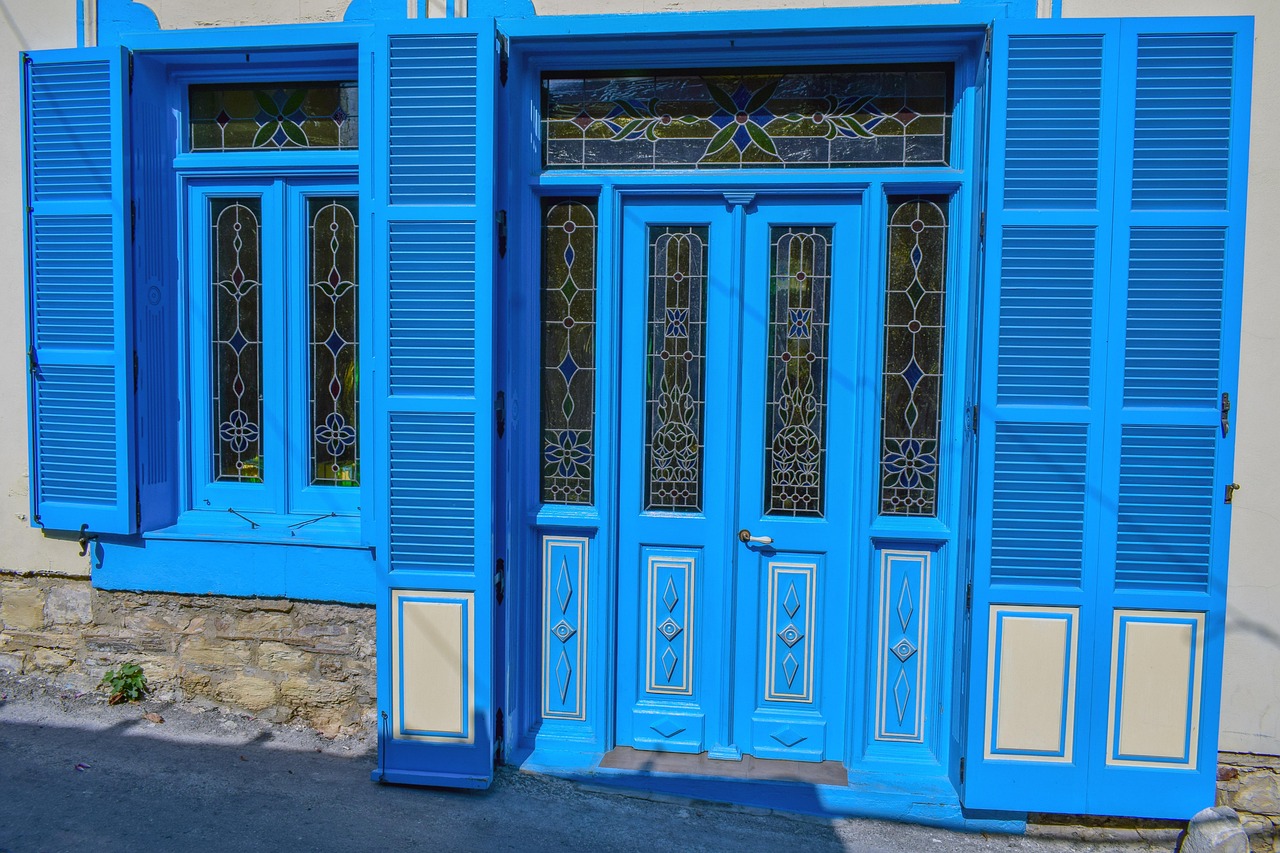 Door - free online jigsaw puzzle photo