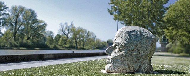 Free Head Stone photo and picture