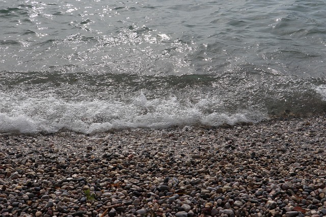 Free Garda Surf photo and picture
