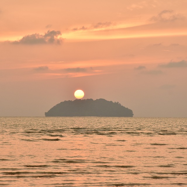 Free Sunset Beach photo and picture