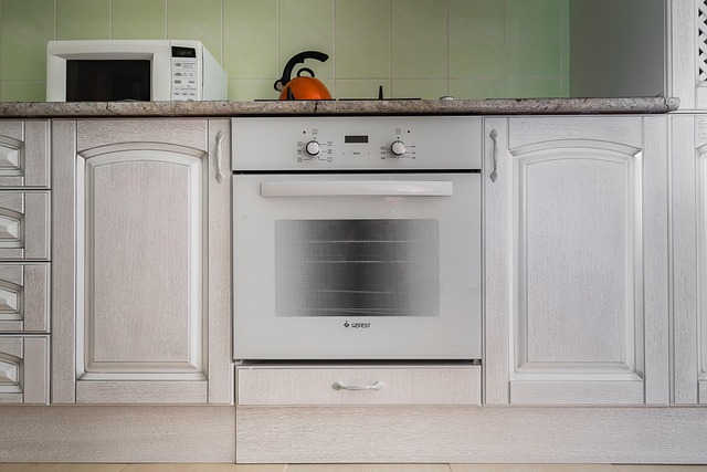 Free Kitchen Oven photo and picture