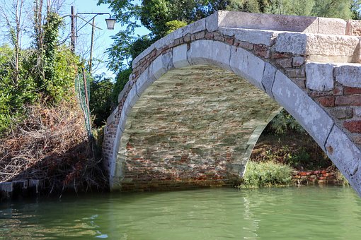Free Bridge Italy photo and picture