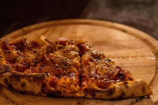 Free Pizza Italian photo and picture
