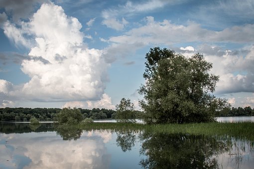 Free Lake East photo and picture